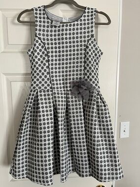 iris & ivy Grey Dot-Print Sleeveless Party Dress with Floral Waist Accent